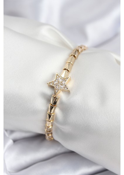 Pirinç VIP Seri Gold Renk Zirkon Taşlı Yıldız Model Kadın Bileklik - Lisinya