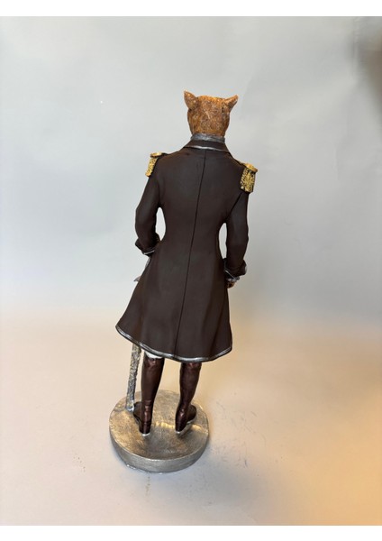 Dekoratif Aslan Figürü Heykel – Asker Kıyafetli Şık Masa Üstü Obje ve Hediyelik Ev Ofis Aksesuarı indirimleri