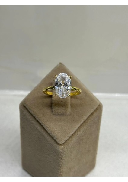 Gümüş Yüzük, Oval Taş Detaylı, Şık ve Zarif Tasarım, Zarif Aksesuar.