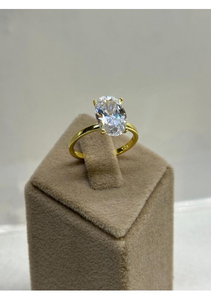 Gümüş Yüzük, Oval Taş Detaylı, Şık ve Zarif Tasarım, Zarif Aksesuar. fırsatları