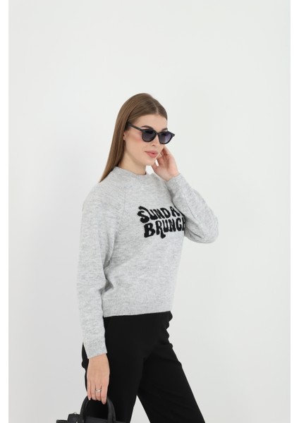 Kadın Sunday Yazı Desenli Bisiklet Yaka Kazak modelleri