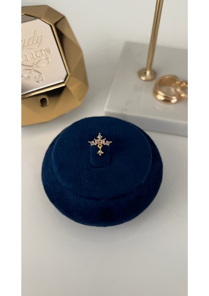 Çelik Gold Lotus Tek Taşlı Kulak Piercing (Tragus) Şık ve Zarif Tasarım