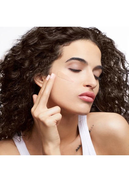 Dolce Gabbana Makeup Millennialskin Tint Moisturizer SPF30 200 Cashmere modelleri