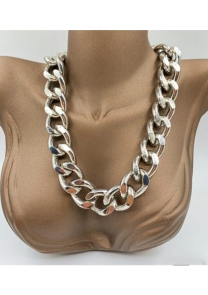 Kalın Gümüş Zincir Kolye, Şık ve Dayanıklı Takı Seçeneği