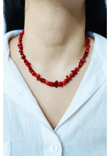 Doğal Kırıktaş Kırmızı Kolye, Şık ve Özgün Tasarım, Zarif Takı Seçeneği