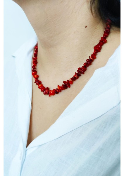 Doğal Kırıktaş Kırmızı Kolye, Şık ve Özgün Tasarım, Zarif Takı Seçeneği fiyatları