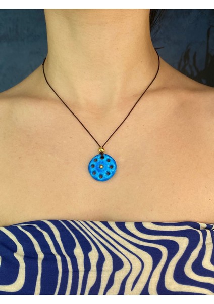 Kahverengi Iple Dokuz Göz Enerji Kolye, Şık ve Doğal Takı Seçeneği modelleri