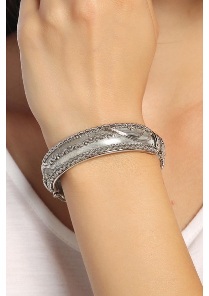 Renkli Taşlı Kelepçe Bilezik Paketi, Şık ve Canlı Tasarım Kolayca Kombinlenir indirimleri