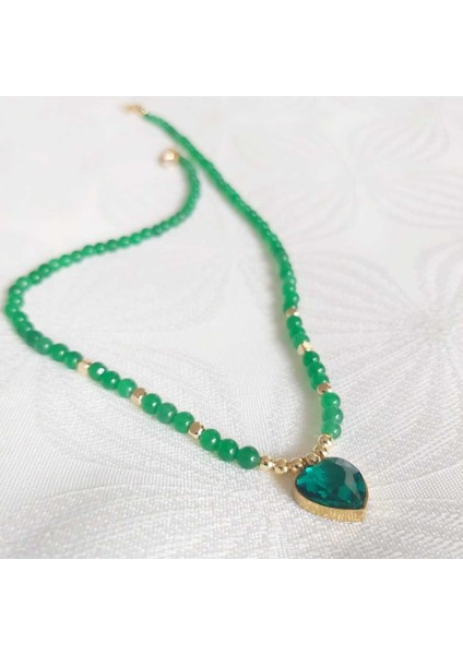 Yeşil Akik Doğal Taş ve Çelik Kalpli Uçlu Şık Kolye fırsatları