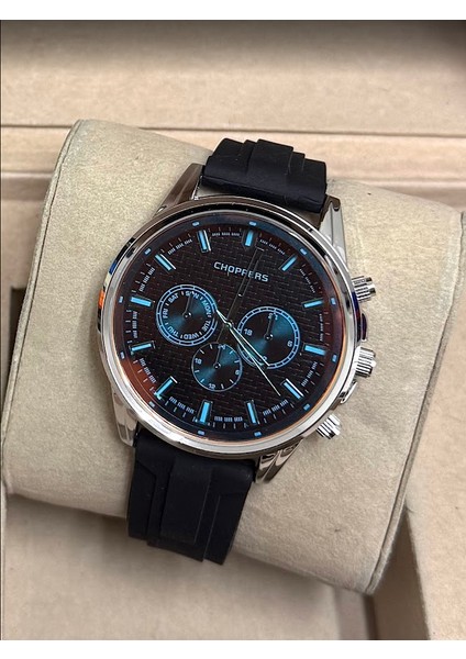 Siyah Silikon Kordon Siyah Kadran Karizmatik Erkek Kol Saati EST03