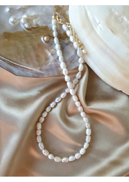 Beyaz Gerçek Inci Kolye, Şık ve Zarif Tasarım, Doğal Güzellik.