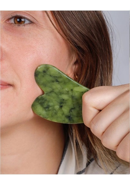 Yeşim Taşı Masaj Aleti ve Gua Sha Yüz Bakım Taşı, Doğal ve Ferahlatıcı 100% indirimleri