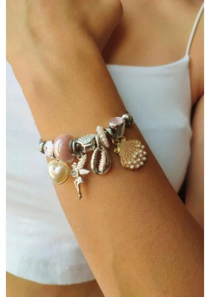 Beyaz Deniz Kabuğu ve Çelik Charm Bileklik, Şık ve Dayanıklı Takı Seçeneği fiyatları