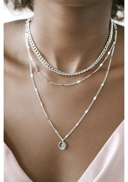 Kadın Katlı Zincir Kolye, Pullu Gümüş Renk, Şık ve Zarif Takı Tasarımı