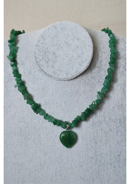 Yeşil Doğal Taş Kalp Kolye, Sertifikalı, Şık ve Özgün Takı Seçeneği