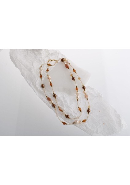 Renkli Akik ve Inci Kolye, Şık Takı Tasarımı, Zarif ve Parlak Aksesuar modelleri