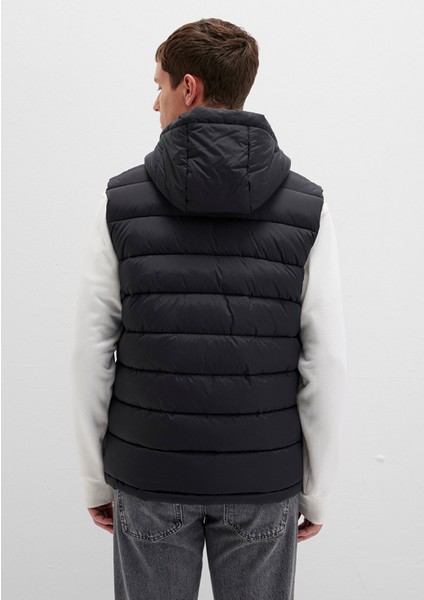 Kapüşonlu Siyah Şişme Yelek 0110604-71379 indirimleri