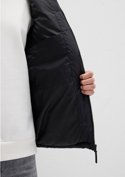 Kapüşonlu Siyah Şişme Yelek 0110604-71379