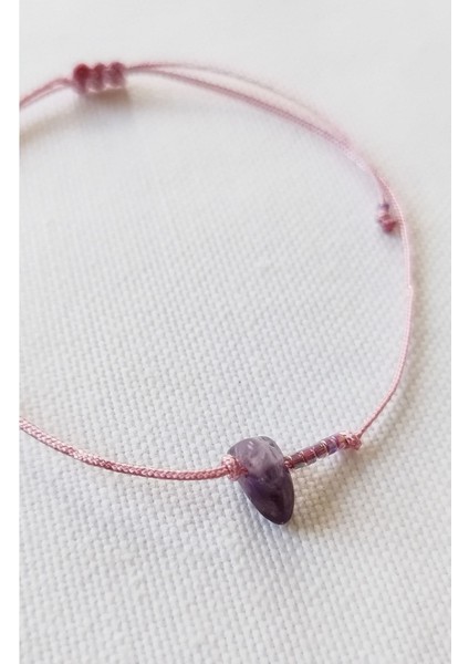 Lila Doğal Taşlı Minimal Bileklik, Şık ve Zarif Takı Seçeneği