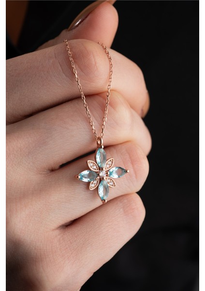 925 Ayar Gümüş Aquamarin Taşlı Umut Çiçeği Kolye, Şık ve Anlamlı Takı Seçeneği