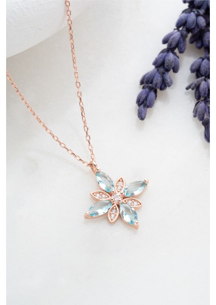 925 Ayar Gümüş Aquamarin Taşlı Umut Çiçeği Kolye, Şık ve Anlamlı Takı Seçeneği fırsatları