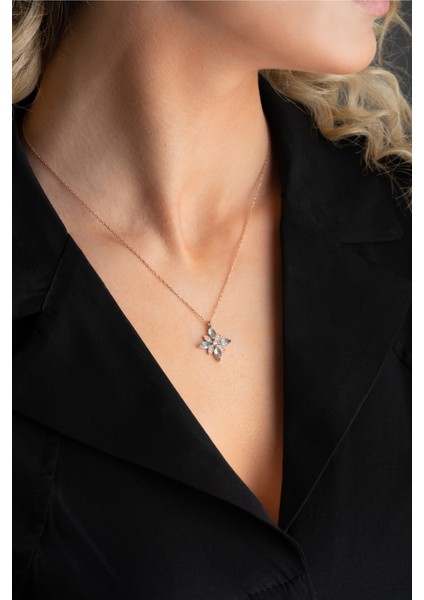 925 Ayar Gümüş Aquamarin Taşlı Umut Çiçeği Kolye, Şık ve Anlamlı Takı Seçeneği indirimleri