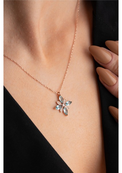 925 Ayar Gümüş Aquamarin Taşlı Umut Çiçeği Kolye, Şık ve Anlamlı Takı Seçeneği