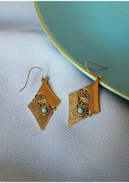 El Yapımı Renkli Taşlı Sallantılı Etnik Kadın Küpe, Şık ve Özel Tasarım. fiyatları