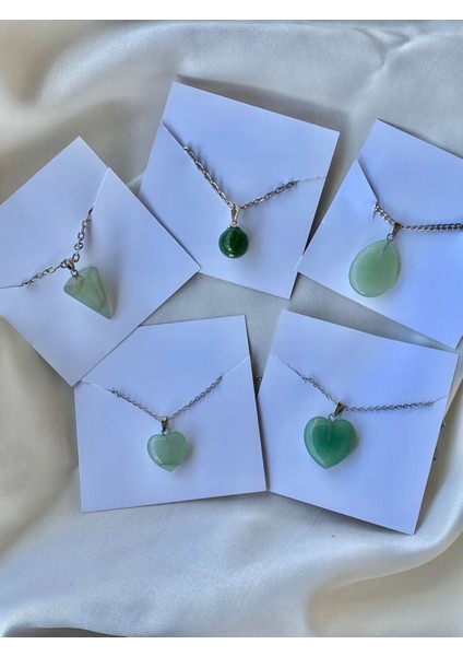 Yeşim Taşlı Doğal Kolye, Enerji ve Denge Sağlar, Şık Tasarım