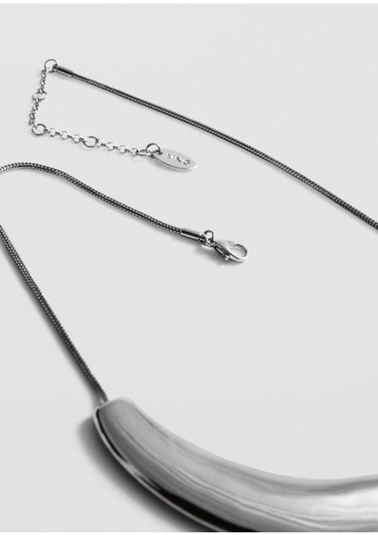 Şık Gümüş Kombin Kolye, Zarif ve Modern Takı Tasarımı