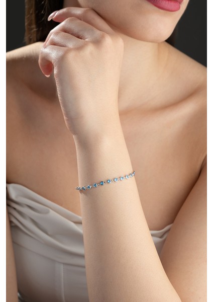 925 Ayar Gümüş Rodyum Kaplama Aquamarin Taşlı Kalpli Bileklik, Şık ve Zarif Tasarım indirimleri