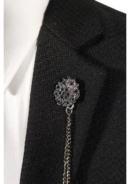 Gri ve Lacivert Taş Detaylı Şık Yaka Iğnesi ve Zinciri, Zarif Aksesuar Seçeneği fiyatları