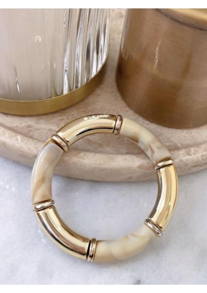 Sedef Renkli Lastikli Bileklik, Şık ve Rahat Takım Arkadaşı