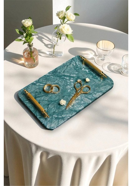 Yeşil Mermer Tepsi, Altın Kulplu, Doğal Taş, Sunum ve Dekorasyon Için Şık Tasarım