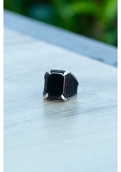 El Işçiliği Oniks Taşlı Gümüş Yüzük, Zarif ve Şık Takı Seçeneği modelleri