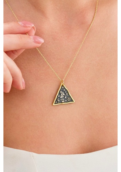 925 Ayar Gümüş ve 14K Altın Kaplama Antik Viking Sembollü Üçgen Kolye