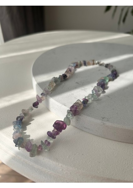 Mor Renkli Şık ve Zarif Kolye, Tarzınıza Işıltı Katacak. modelleri