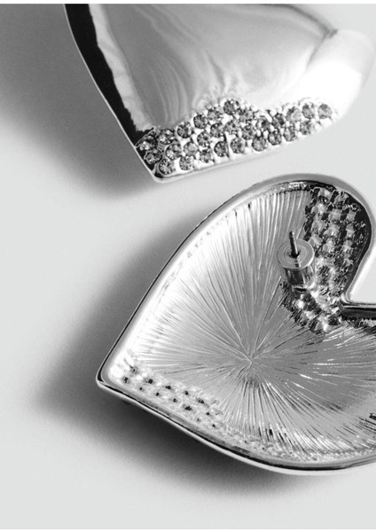 Parlak Taşlı Kalp Tasarımlı Şık Küpe, Gümüş Detaylı Zarif Takı.