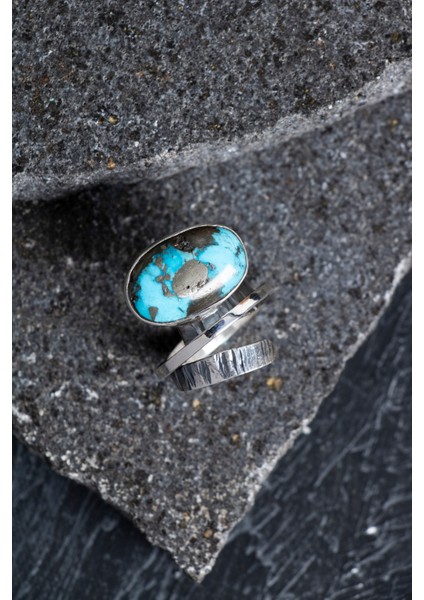 9 gr Turkuaz Taşlı Gümüş Yüzük, Şık ve Doğal Tasarım fiyatları