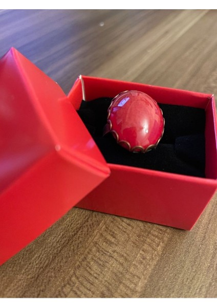 El Yapımı Büyük Doğal Taş Yüzük, Kırmızı Renk, Zarif ve Şık Tasarım fiyatları