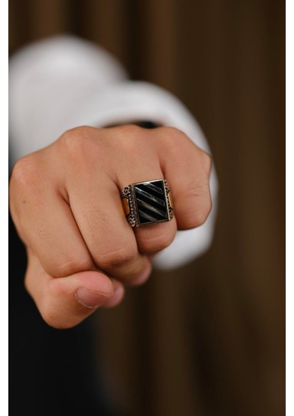 El Işçiliği 925 Ayar Gümüş Erkek Yüzük, Şık ve Zarif Tasarım fiyatları