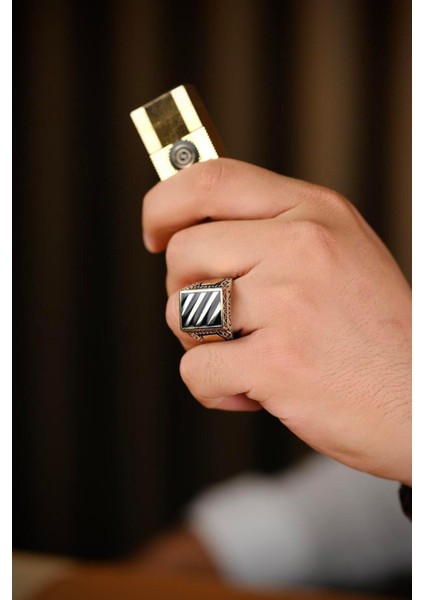 El Işçiliği 925 Ayar Gümüş Erkek Yüzük, Şık ve Zarif Tasarım fırsatları