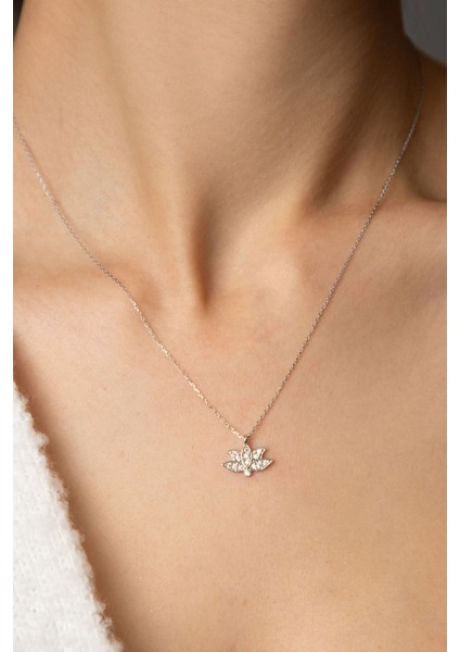 Turuncu Taşlı Şık Lotus Motifli 925 Ayar Gümüş Kolye fiyatları