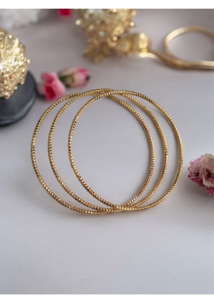 Şık 316L Altın Kaplama Kararmaz Bilezik, 6.2 Cm, Kendinden Simli, Tarzınıza Zarif Dokunuş fiyatları