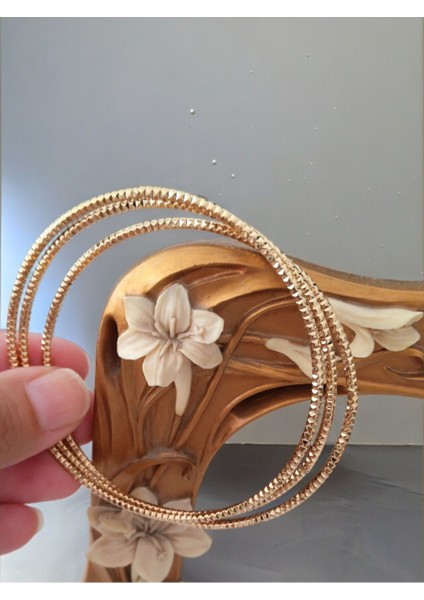 Şık 316L Altın Kaplama Kararmaz Bilezik, 6.2 Cm, Kendinden Simli, Tarzınıza Zarif Dokunuş fırsatları