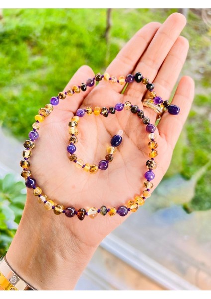 Mor Kehribar ve Ametist Taşlı Şık Yetişkin Kolye, Zarif Tasarım