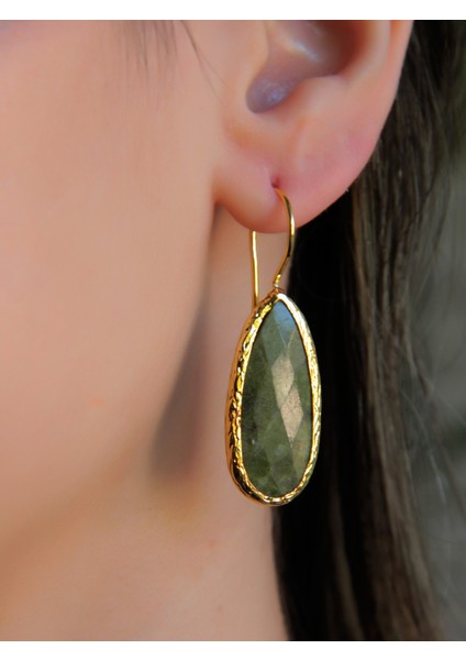 Yeşil Doğal Taşlı Kadın Küpe, Zarif ve Şık Takı Seçeneği