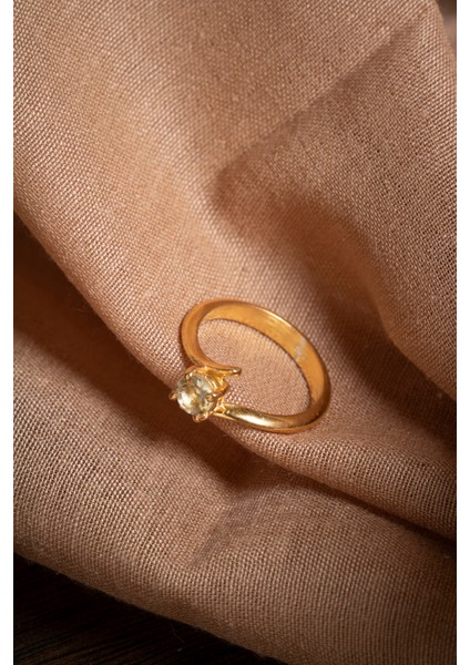 Sitrin Taşlı Gümüş ve Altın Kaplama Zarif Yüzük