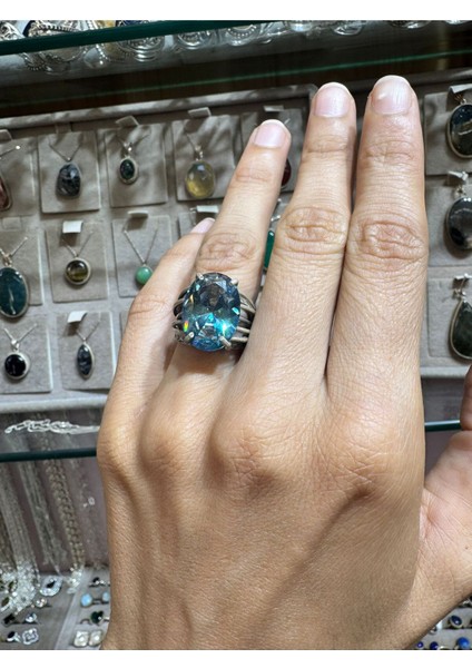 Gümüş Yüzük, Büyük Taşlı, Sentetik Aleksandrit, 925 Ayar, Şık ve Zarif Tasarım