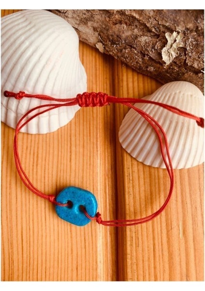 Kırmızı Iplikli Süryani Nazar Boncuğu Bileklik, Şık ve Enerjik Aksesuar